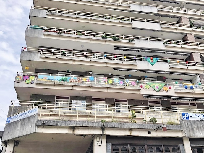 Éxito en el concurso de decoración de balcones, fachadas y comercios