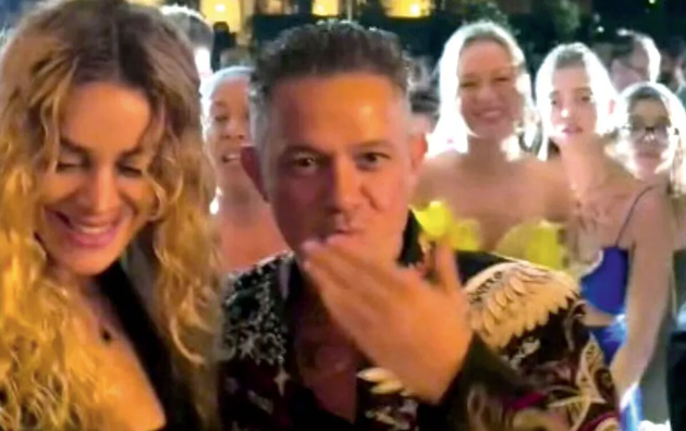 La pareja en el cumpleaños del actor y director Paco León. / IG