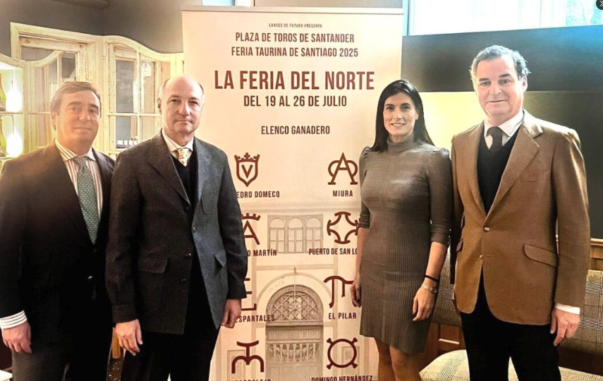 La alcaldesa de Santander, Gema Igual, y el empresario taurino José María Garzón presentan en FITUR el elenco ganadero de la Feria Taurina de Santiago 2025, que se celebrará del 19 al 26 de julio, junto a JP Domecq y Leopoldo González-Echenique.