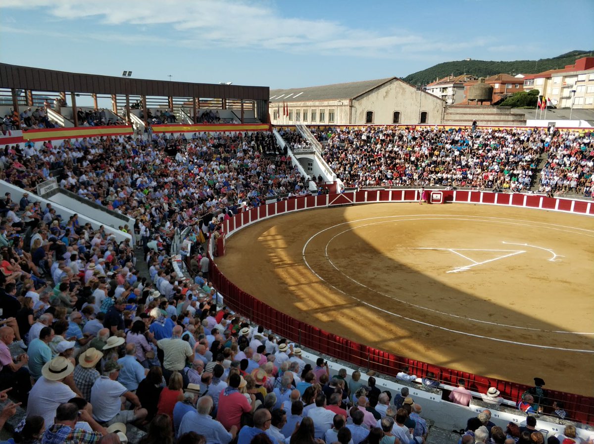 Plaza de toros de Santoña. / RRSS