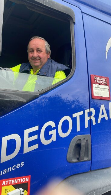Transportista afectado por la huelga del metal en Cantabria. / ALERTA