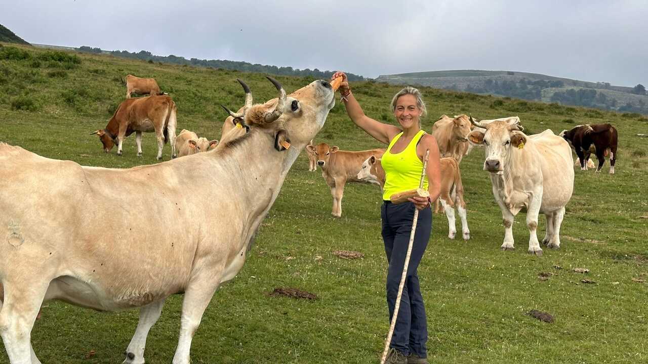 “La carne cántabra no es industria: es territorio, paisaje y tradición”, reivindica Marta García desde los pastos de alta montaña.