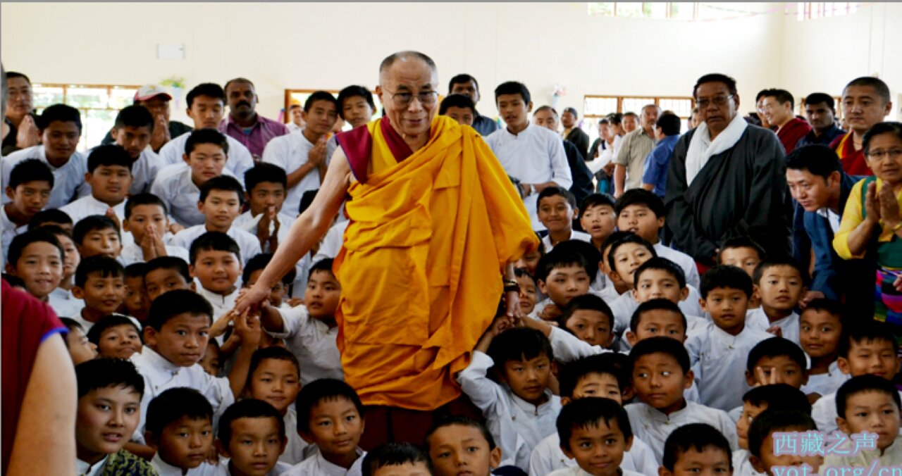 La jaula de una libertad sin raíces: la descendencia tibetana sacrificada por la política del exilio
